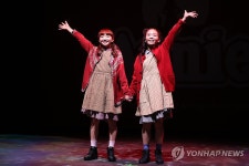 뮤지컬 애니 송일국 아들만 셋인데…딸 20명 생겨 매일 행복