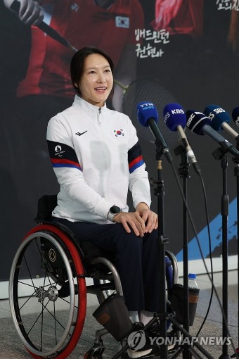 인터뷰하는 펜싱 조은혜