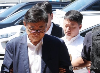 영장실질심사 마친 아리셀 대표와 총괄본부장