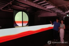 장충동을 모티브로 만든 설치작품