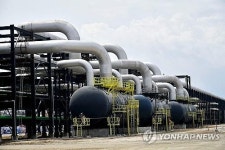 아프리카 최대 나이지리아 정유소 휘발유 생산 개시