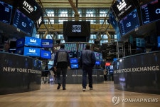 [1보] 9월 첫 거래일 美 뉴욕 증시 급락…나스닥 3.2%↓
