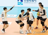 기뻐하는 팀 코보 선수들