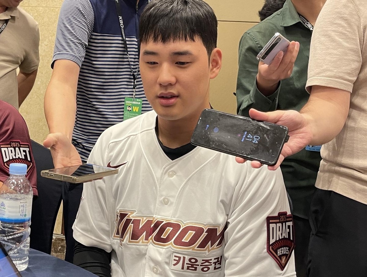 키움 히어로즈 신인 정현우, 대만 루키 캠프 훈련 성공리에 본격 프로 데뷔 준비 중
