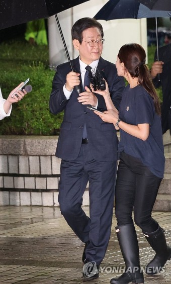 결심 공판 마친 이재명 대표