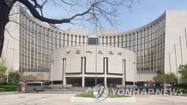 中, 예고대로 지준율 0.5%p↓·190조 공급…연휴 내수 회복 총력