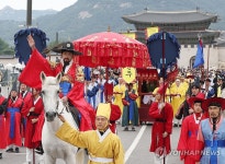 '정조대왕 나가신다'