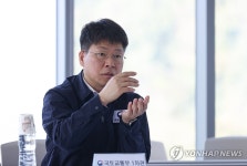 주택성능연구개발센터 찾은 진현환 1차관