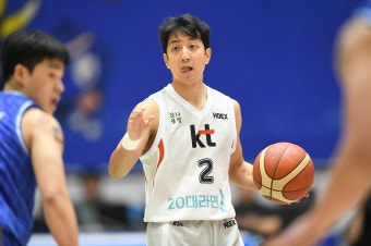 프로농구 kt '3가드' 한국가스공사에 진땀승…결승서 DB와 격돌(종합)