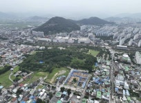 김해 봉황동 유적서 대규모 공사 흔적…조개껍데기 섞어 흙 쌓아