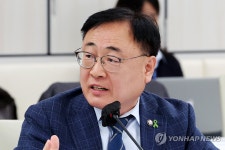 질의하는 이광희 의원