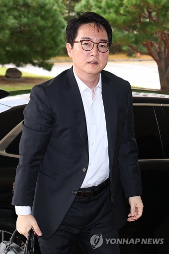 출근하는 심우정 검찰총장