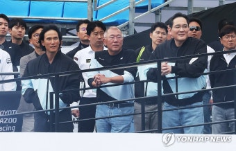 연습 장면 바라보는 정의선-이재용-조현범