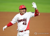 김태군 역전 적시타