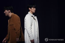 과거와 현재의 명우