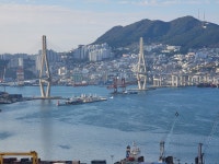 1200t 항만크레인 해체·이전 성공…부산항 항만대이동 착착