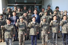17사단 3경비단 방문한 이재명 대표