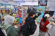 아침 거르지마세요…GS25, 숙명여대서 천원의 도시락 캠페인