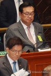 예결위 출석한 정진석 비서실장