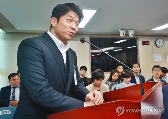 위원 질의에 답하는 안성재 셰프