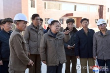 북한 최룡해, 강원도내 여러부문 사업 현지요해