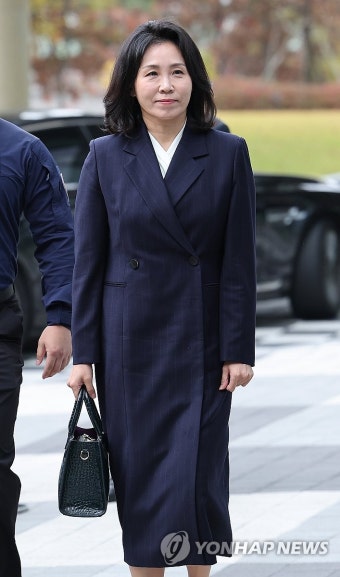 1심 선고공판 출석하는 김혜경 씨