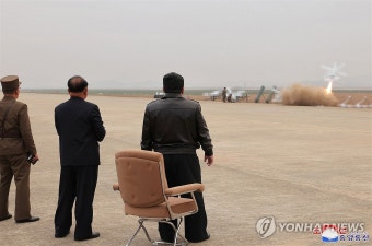 북한 김정은, 자폭공격형 무인기 성능시험 지도
