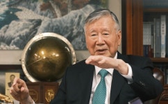 [인터뷰] 이중근 회장 회사 소유 빈 상가 경로당으로 활용하겠다