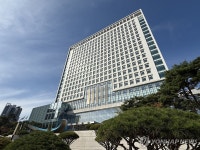100억원대 미국산 전략물자 IC칩 중국에 밀수출한 4명 재판행