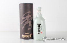 [다시! 제주문화] (98)외국인도 극찬…우리나라 3대 소주 고소리술