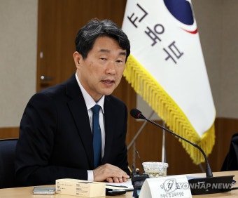 이주호 부총리, AI 디지털교과서 관련 '함께 차담회'