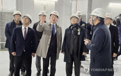 완도-동제주 초고압직류송전 시설 돌아보는 오영훈 제주지사