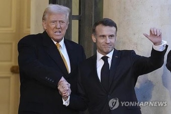 파리서 마크롱·트럼프·젤렌스키 3자 회동…우크라전 논의