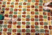 정성 가득 담아 만든 반찬