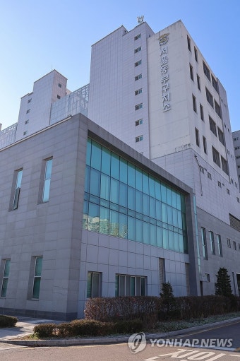 국방부 전 장관 기피신청 기각, 법정서 갈등 가열 예상