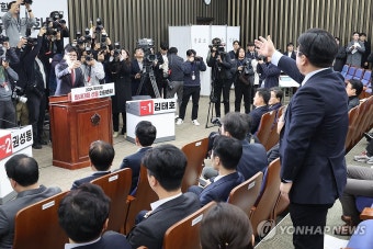 친윤계 항의받는 한동훈