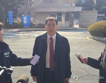 검찰에 황금폰 넘긴 명태균 