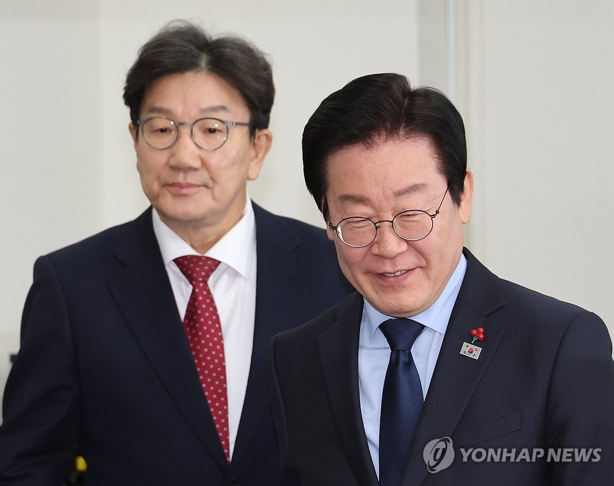 국민의힘 권성동 대표, 내란 특검법과 김건희 여사 특검법 강력 비판