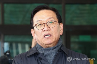 윤대통령 측 입장 밝히는 석동현 변호사