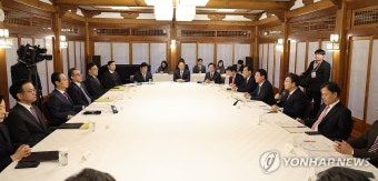 고위당정협의회 참석한 권성동 대표 권한대행