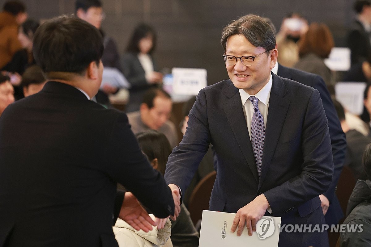 권기섭 경사노위 위원장, 노사민정 상생협력 워크숍 참석 노사 협력으로 노동환경 개선