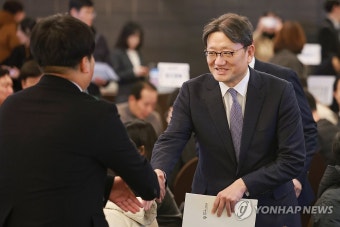 권기섭 경사노위 위원장, 노사민정 상생협력 워크숍 참석 노사 협력으로 노동환경 개선