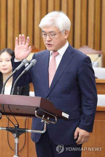 국회, 정계선과 마은혁 헌법재판관 후보자 인사청문회 진행되며 논란 속에서 단독 진행