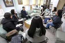 지역상담기관 아우름 방문한 이기일 1차관
