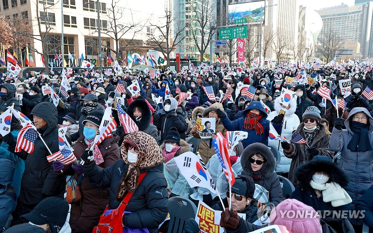 대구 동대구역 광장서 5만2000명 윤석열 대통령 탄핵 반대 집회 열려