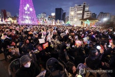 광주 금남로에 울린 퇴진 촉구 외침