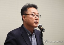 브리핑하는 제주항공 송경훈 경영지원본부장