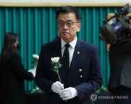 최상목 권한대행, 무안 합동분향소 조문