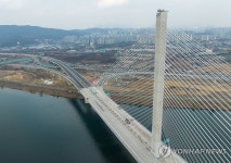 개통 앞둔 고덕토평대교