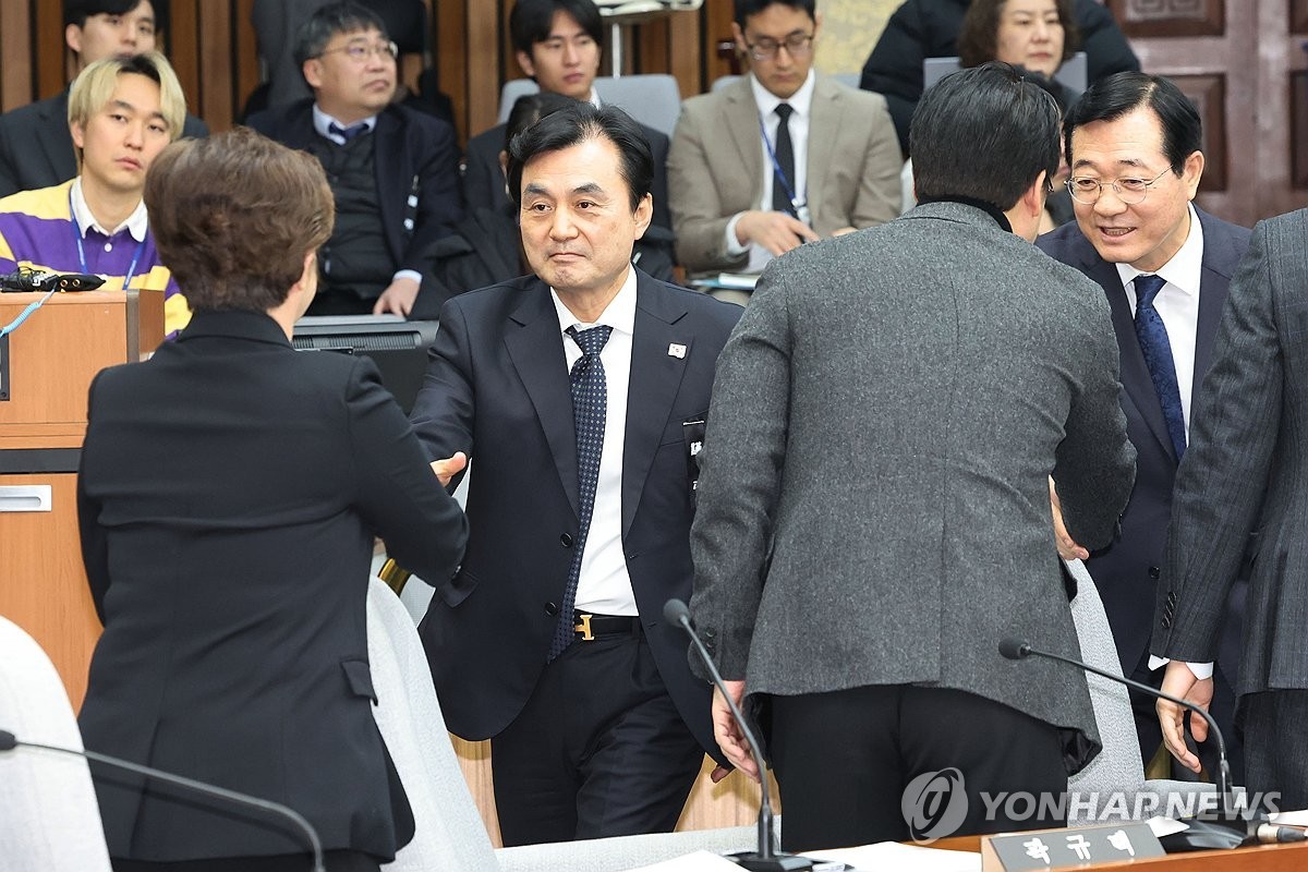 국회 내란 혐의 진상규명 국조특위, 주요 인물들의 증인 채택 논란 지속